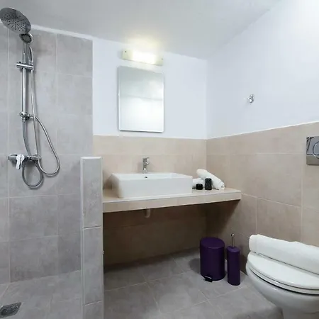 Ferienhaus A Unique 3-4 Bedrooms House In Old Town Rhodes City